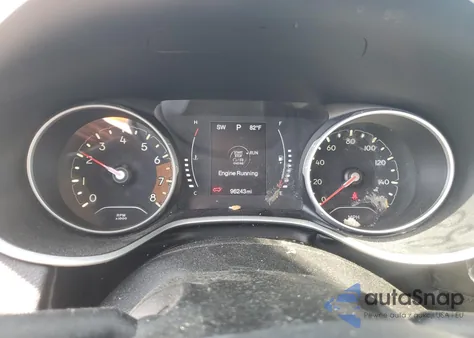 2017 Jeep Compass Latitude z USA, uszkodzony, nr VIN 3C4NJDBB7HT680535